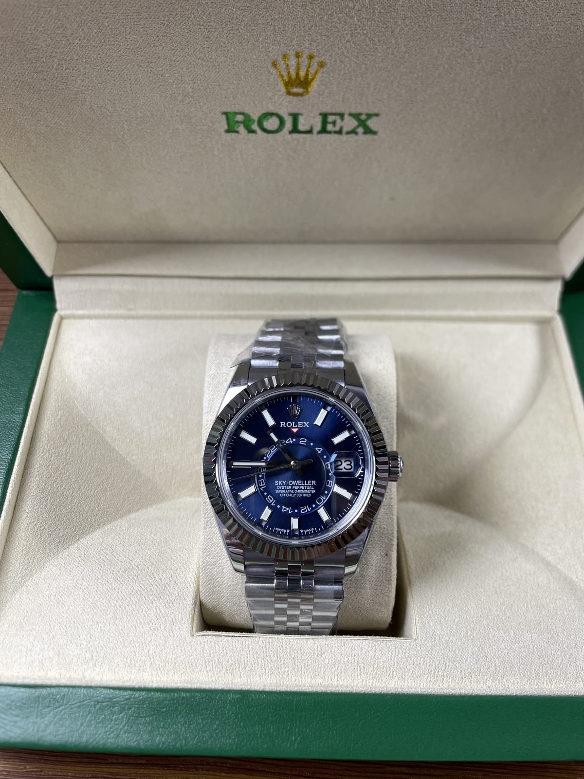 Rolex Sky-Dweller 326934 product detail image 4
