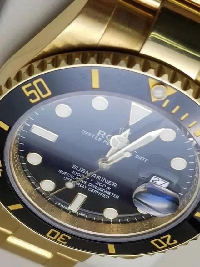 Submariner-style watch for visible style and reference comparison
