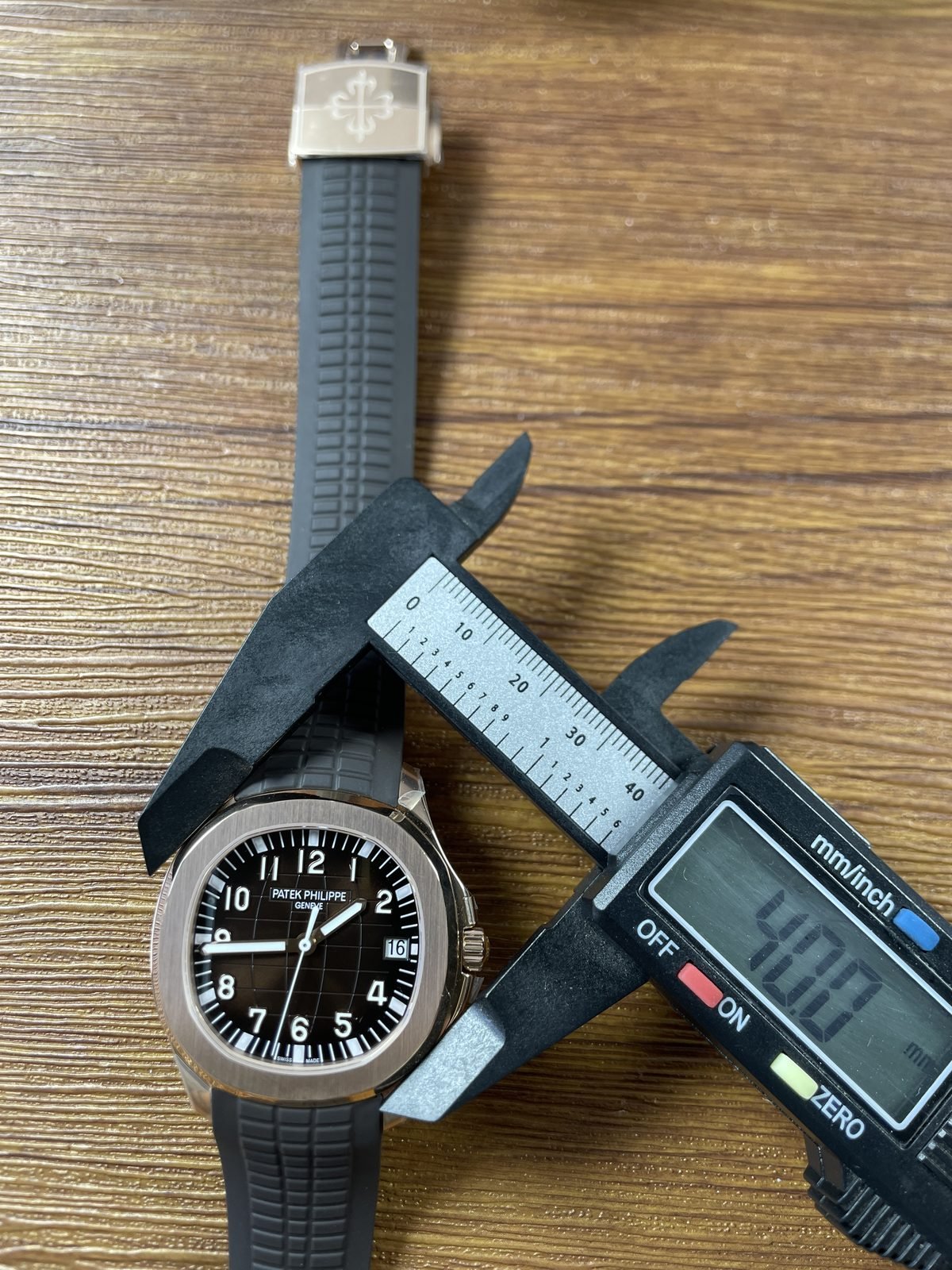 Patek Philippe Aquanaut 5167R-001 replica watch QC detail image 7