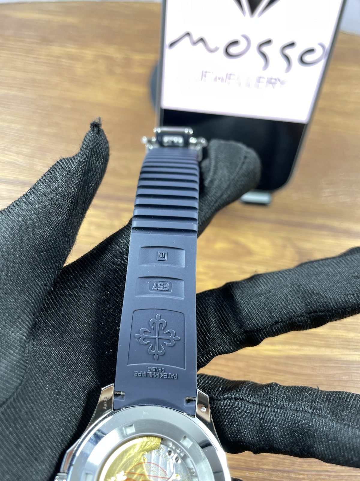 Patek Philippe Aquanaut 5168G-001 replica watch QC detail image 6
