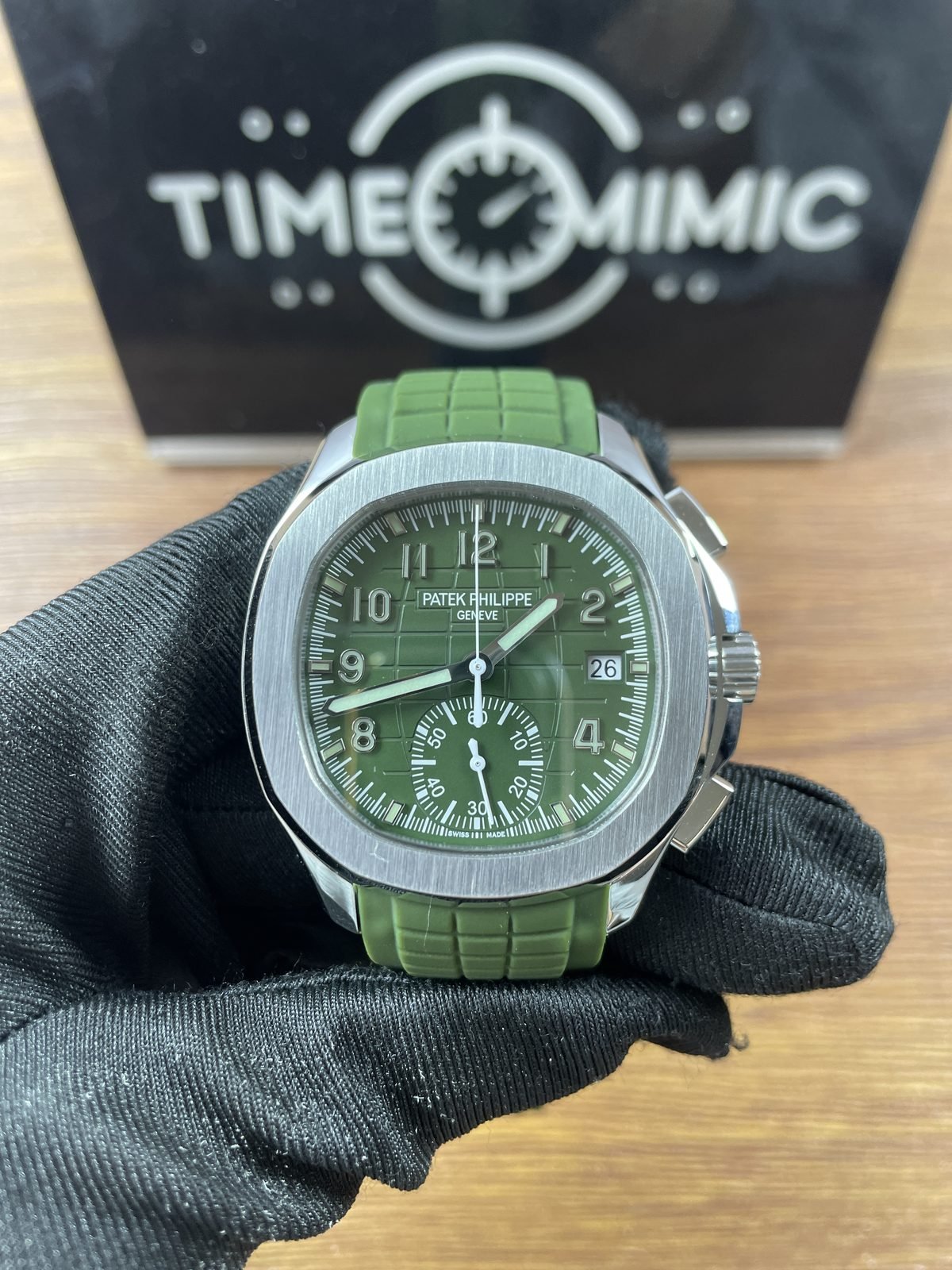 Patek Philippe Aquanaut 5968G-010 replica watch QC detail image 1