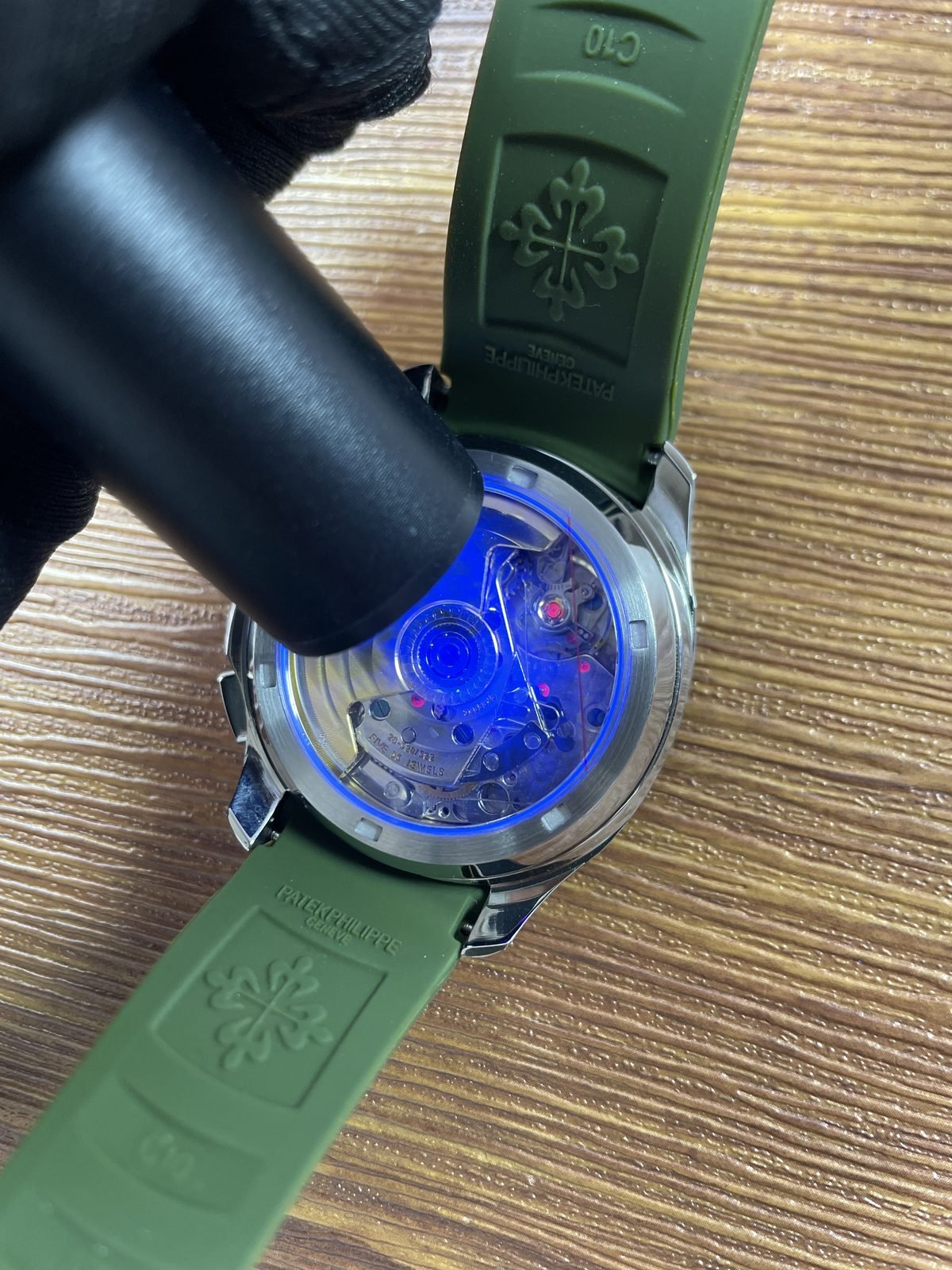 Patek Philippe Aquanaut 5968G-010 replica watch QC detail image 9
