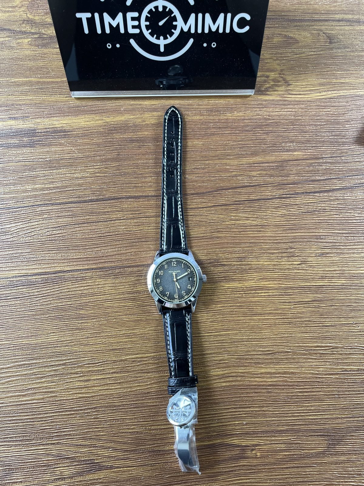 Patek Philippe Calatrava 5226G-001 replica watch QC detail image 1