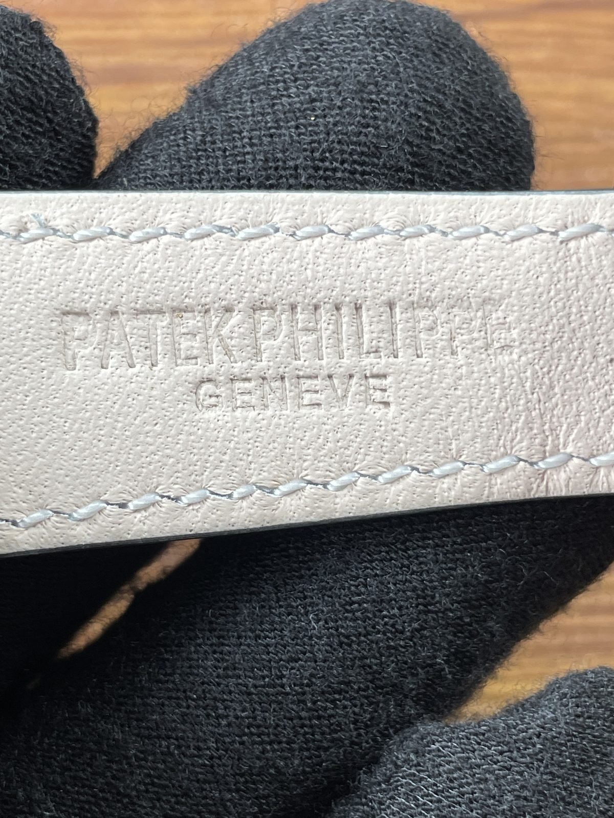 Patek Philippe Calatrava 5226G-001 replica watch QC detail image 7