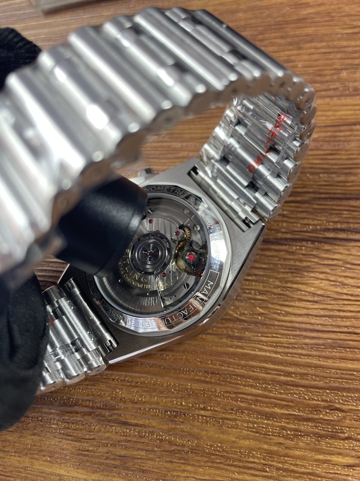 Breitling Chronomat AB0134101C1A1 replica second exhibition-back angle and bracelet end-link construction