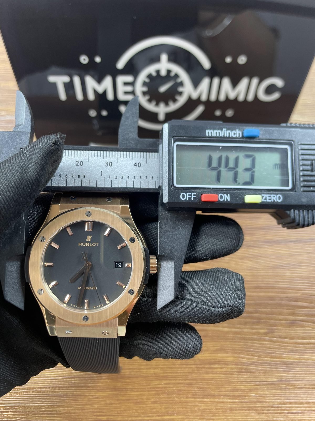 Hublot Classic Fusion 565 OX 1480 RX replica pictured maximum span about 44.3 millimetres including crown