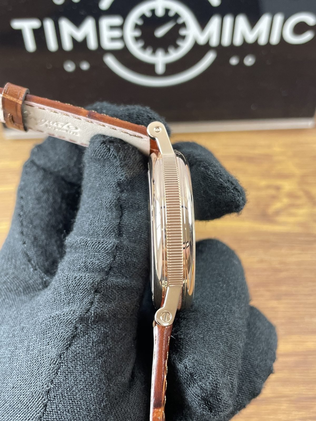 Breguet Classique 5177BA replica fluted caseband crown narrow lugs and brown embossed leather-look strap profile