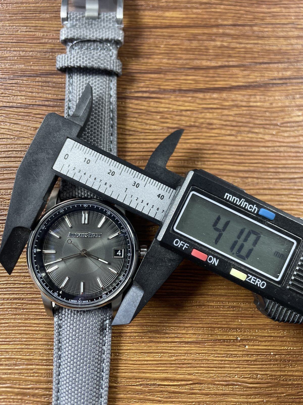 Audemars Piguet Code 11.59 15210 replica watch QC detail image 6
