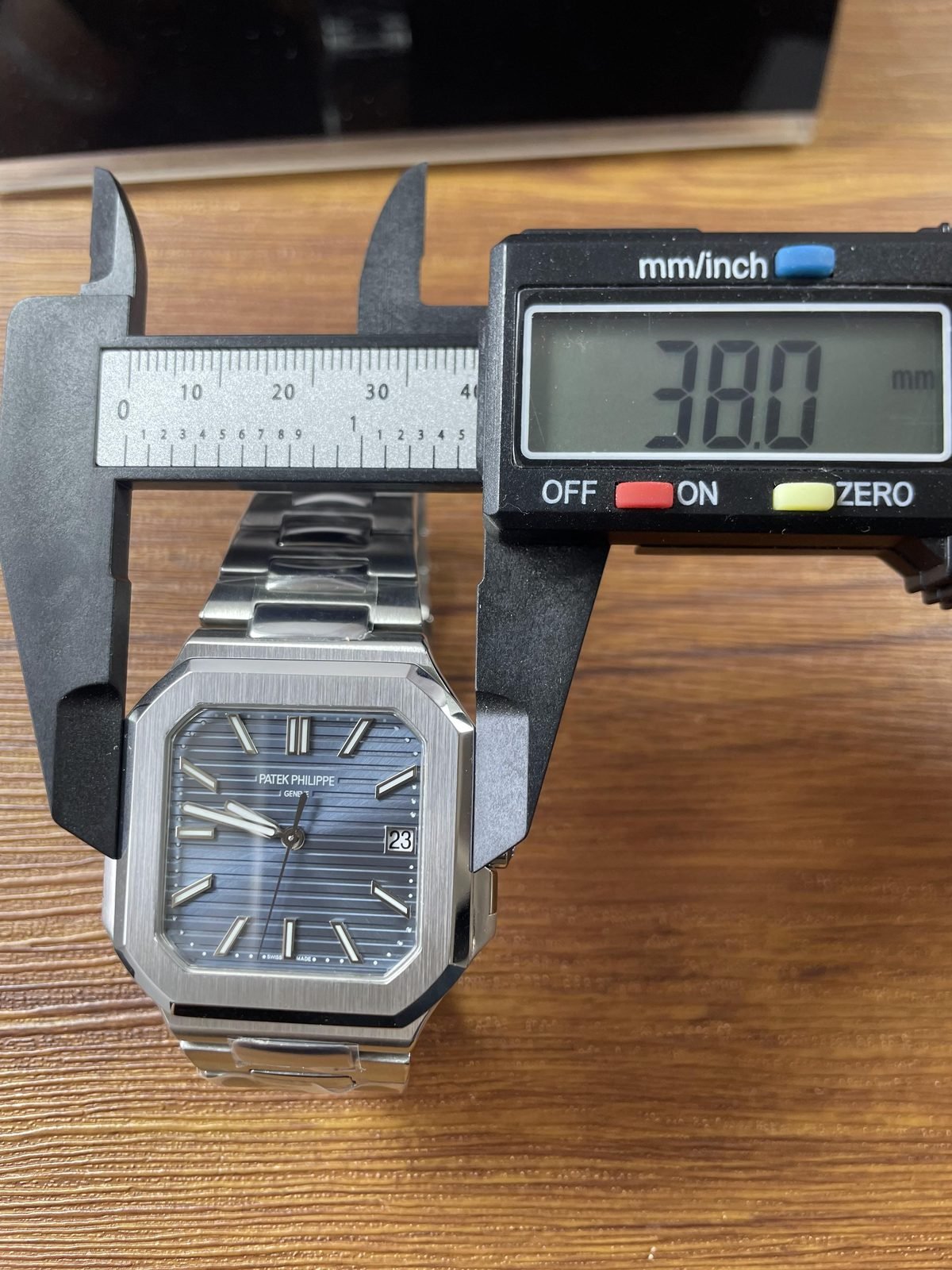 Patek Philippe Cubitus 7128-1G-001 replica watch QC detail image 6