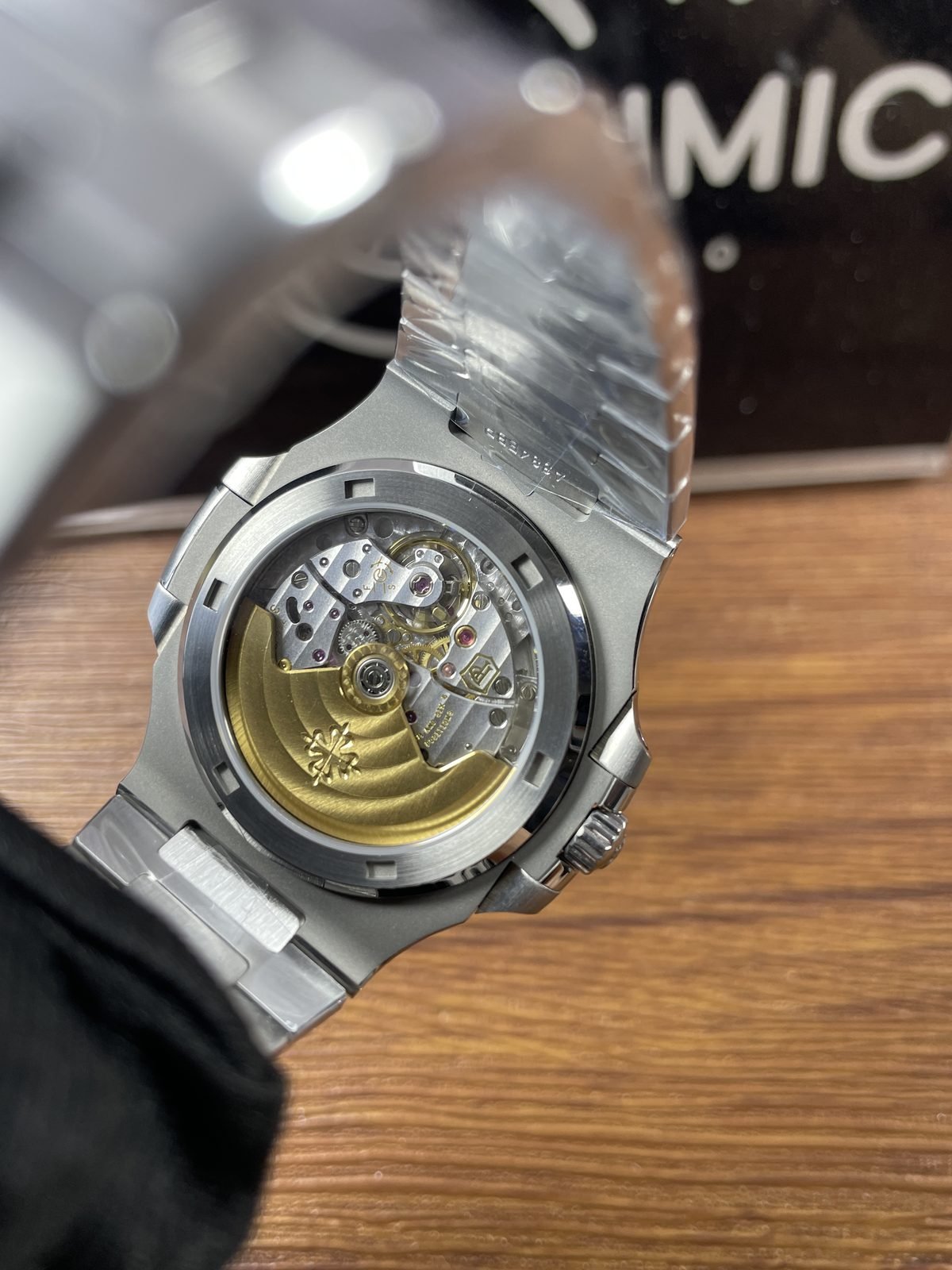 Patek Philippe Nautilus 5711-1A-010 replica watch QC detail image 3
