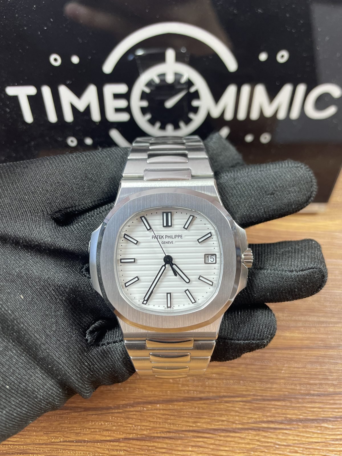 Patek Philippe Nautilus 5711-1A-011 replica watch QC detail image 1