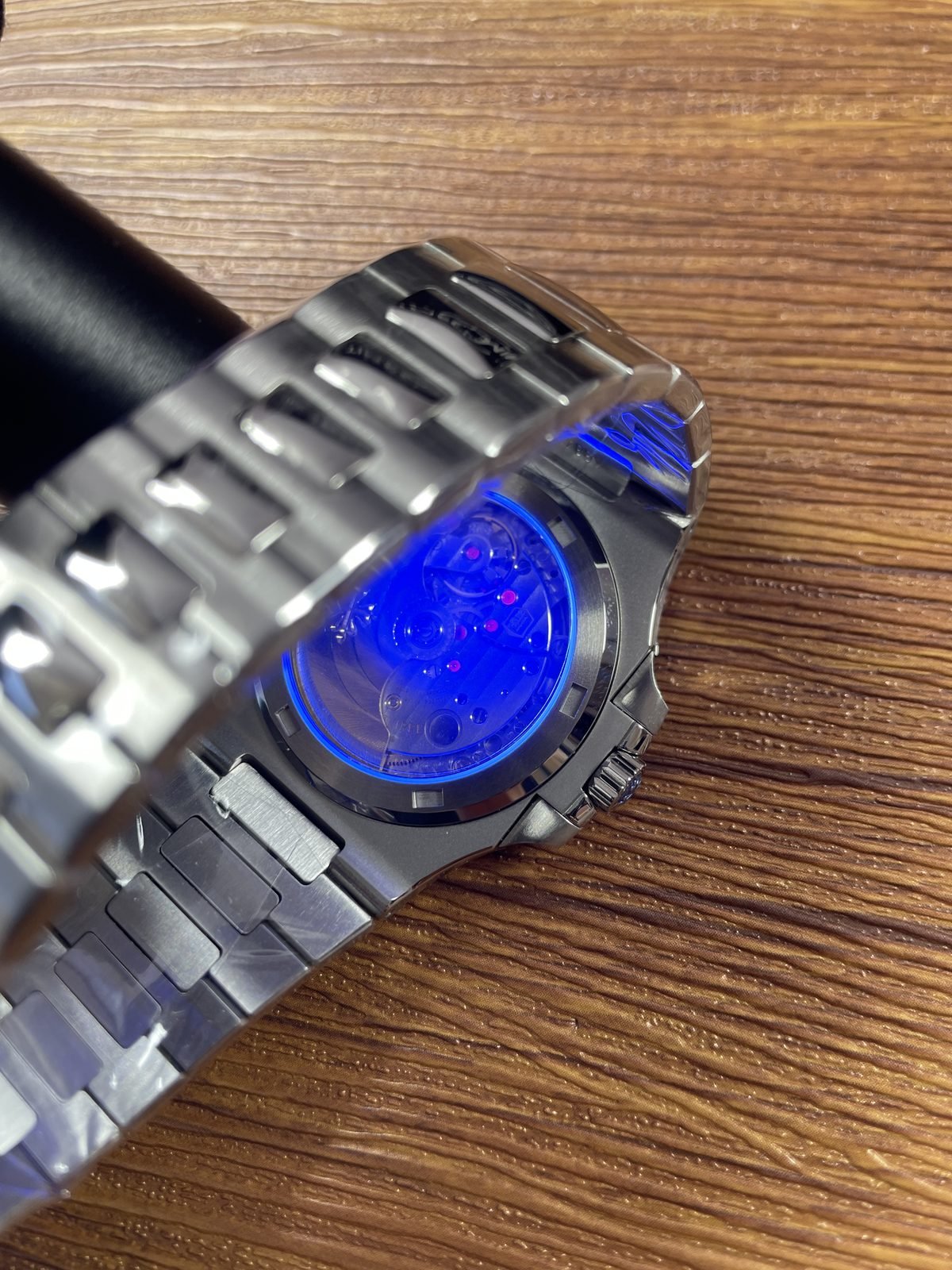 Patek Philippe Nautilus 5711-1A-014 replica watch QC detail image 7