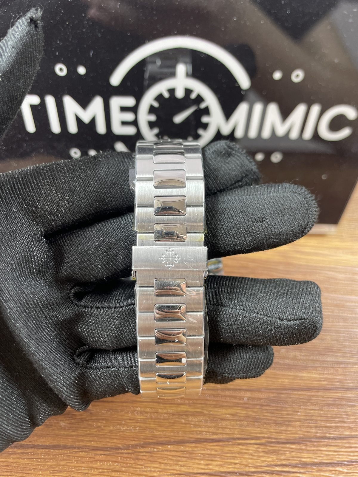 Patek Philippe Nautilus 5711-1P replica watch QC detail image 4