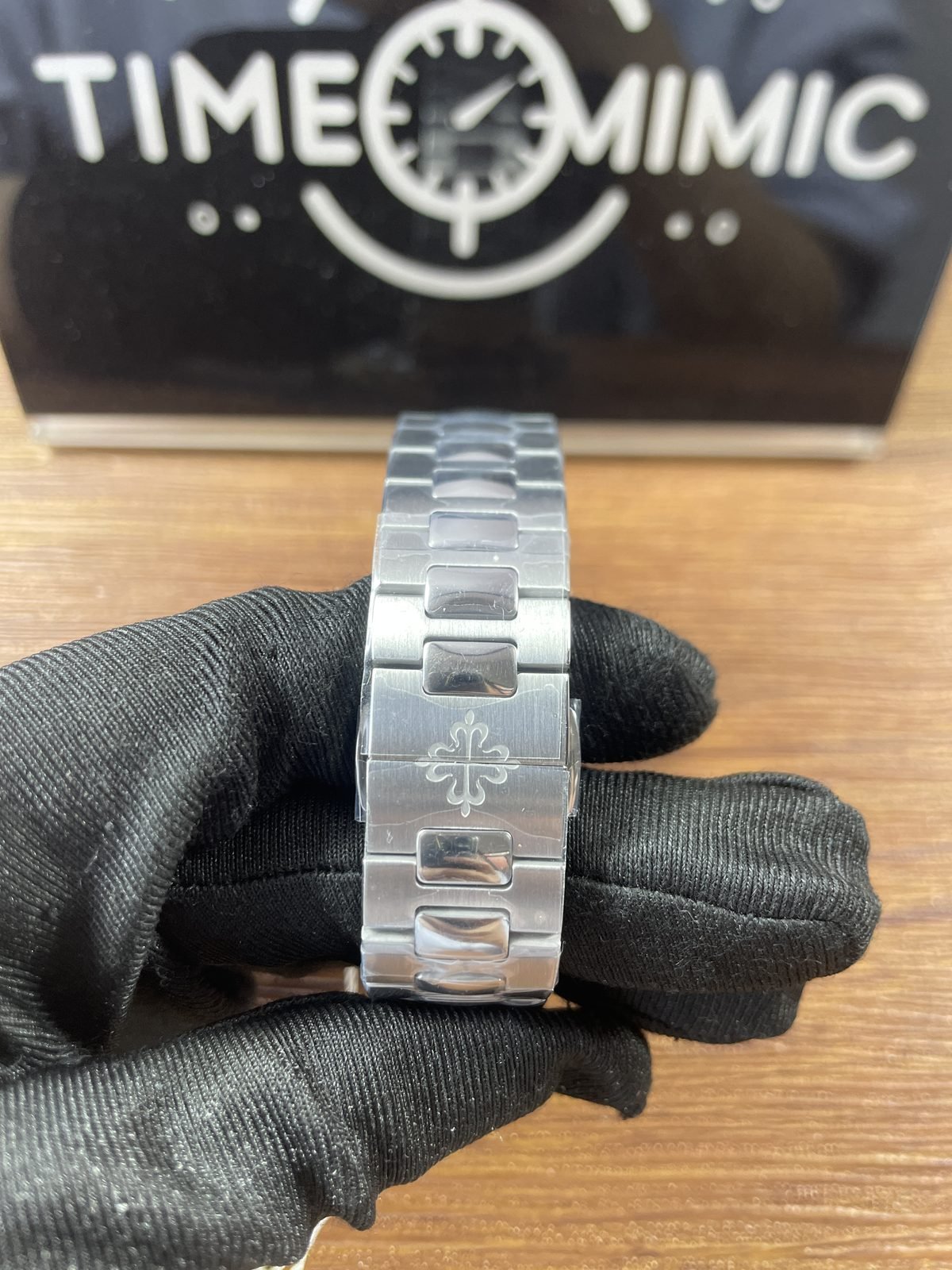 Patek Philippe Nautilus 5712-1A-001 replica watch QC detail image 5