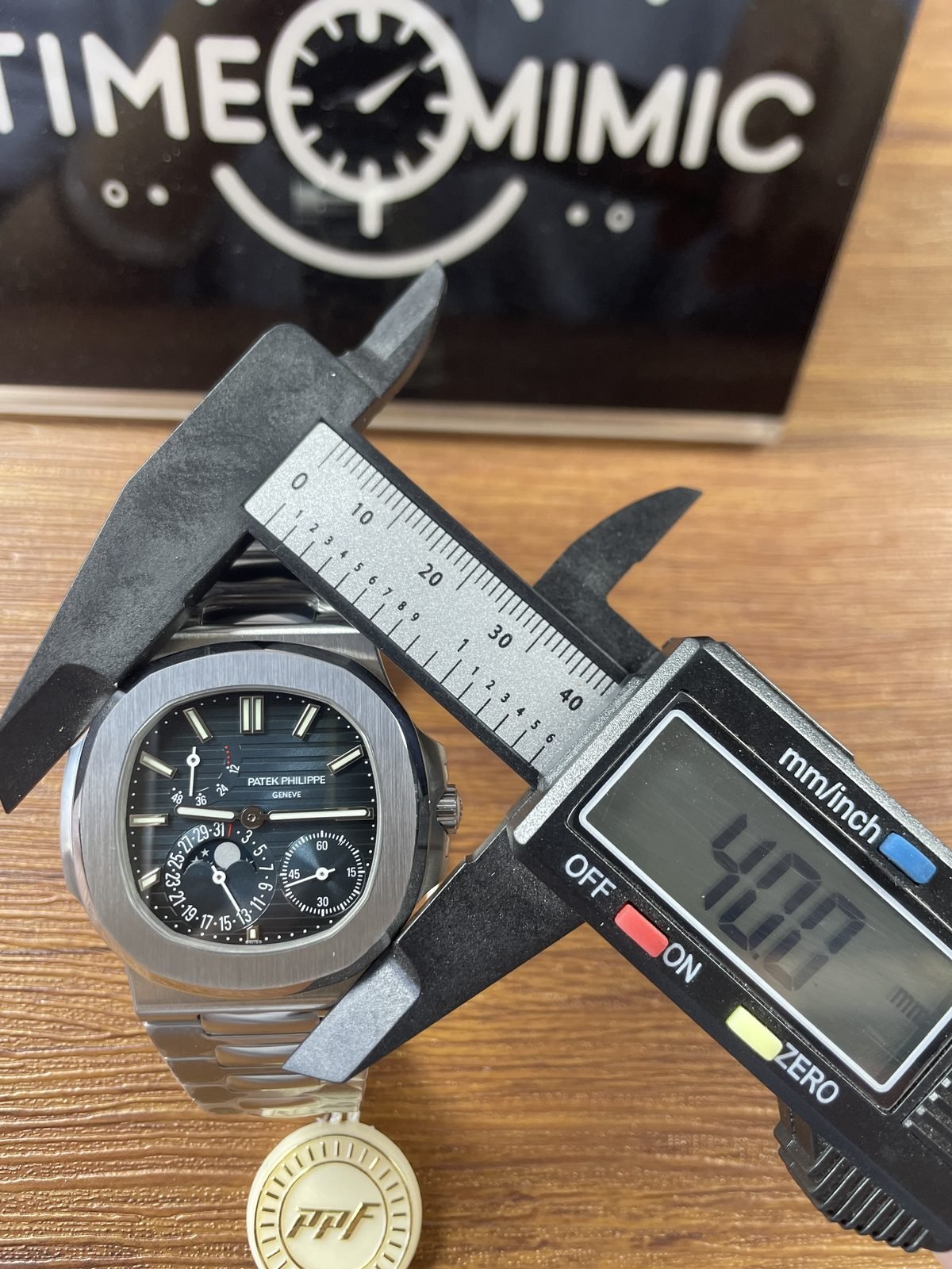 Patek Philippe Nautilus 5712-1A-001 replica watch QC detail image 6