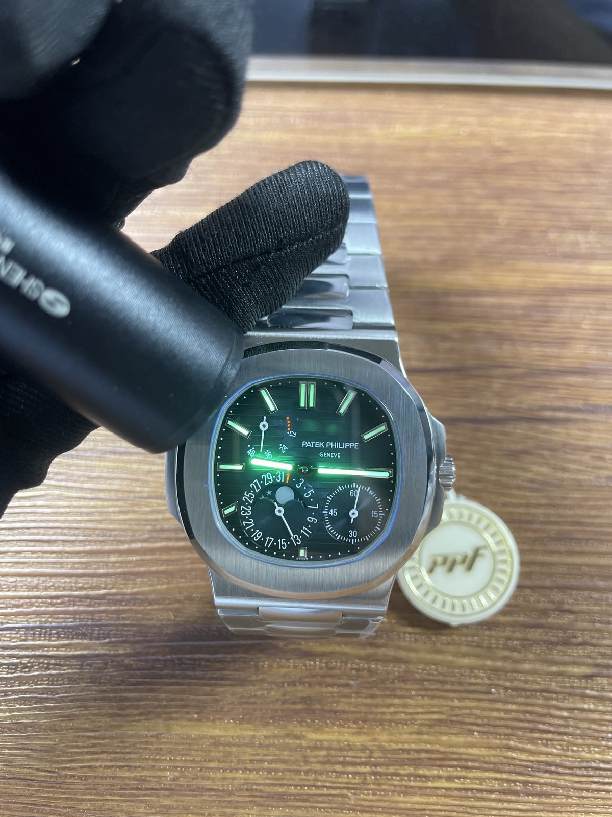 Patek Philippe Nautilus 5712-1A-001 replica watch QC detail image 7