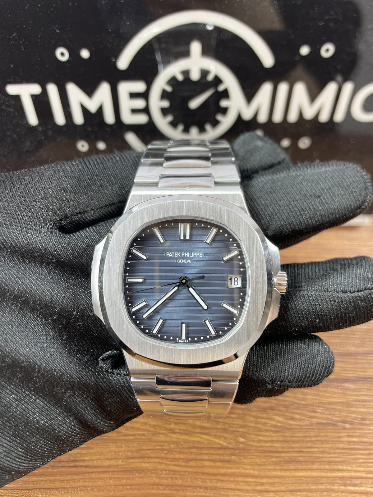 Patek Philippe Nautilus 5811-1G-001 replica watch QC detail image 1
