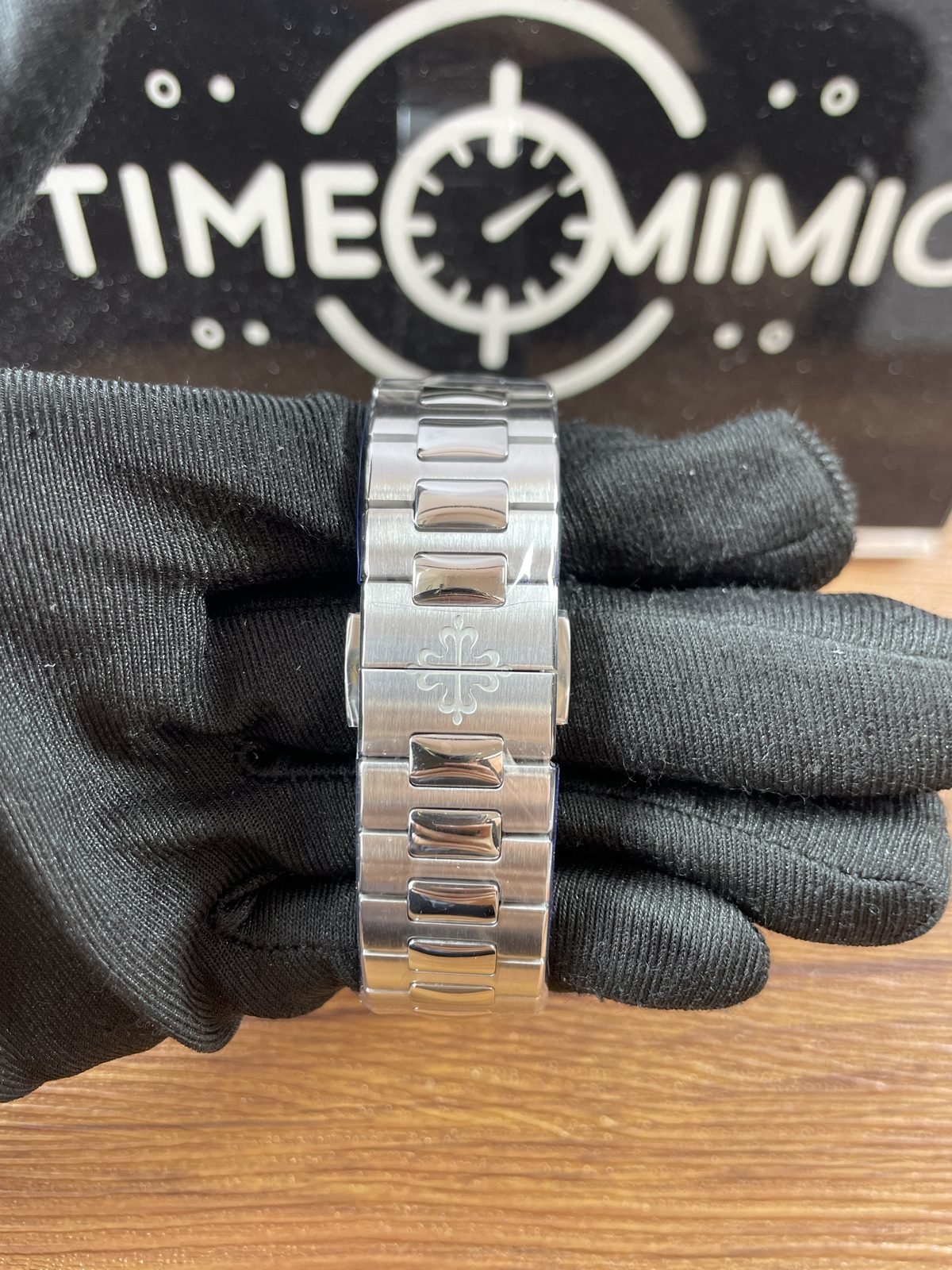 Patek Philippe Nautilus 5811-1G-001 replica watch QC detail image 5