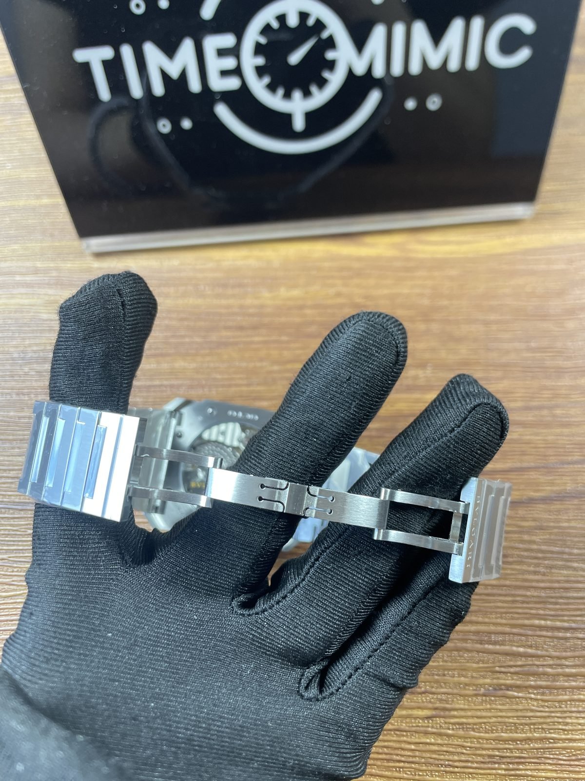 Bvlgari Octo Finissimo 103297 replica open folding clasp and protected bracelet links