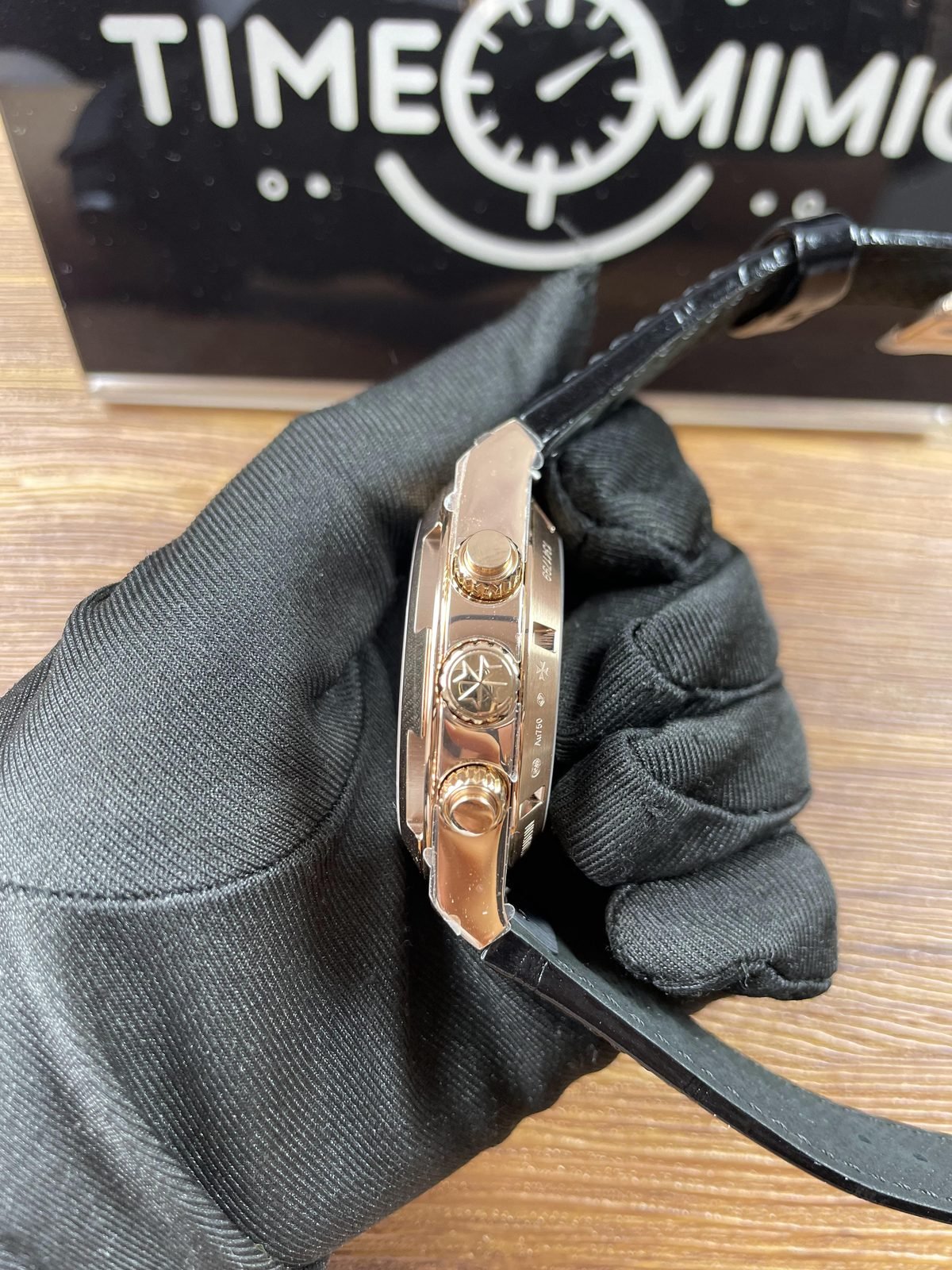 Vacheron Constantin Overseas 5500V replica watch QC detail image 2