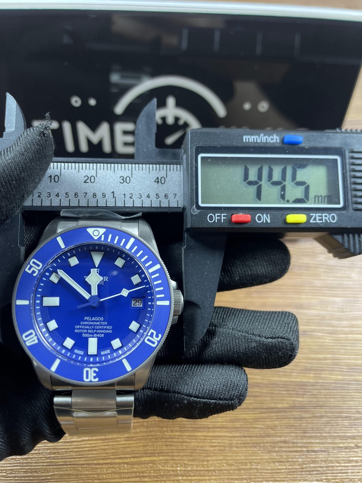 Tudor Pelagos M25600TB replica watch QC detail image 5