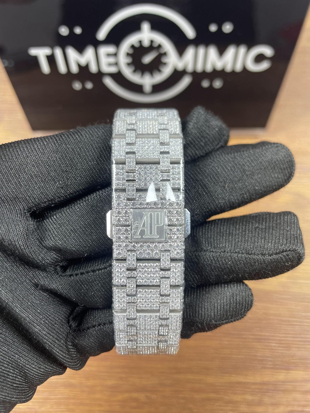 Audemars Piguet Royal Oak 15400 iced out replica watch QC image 9
