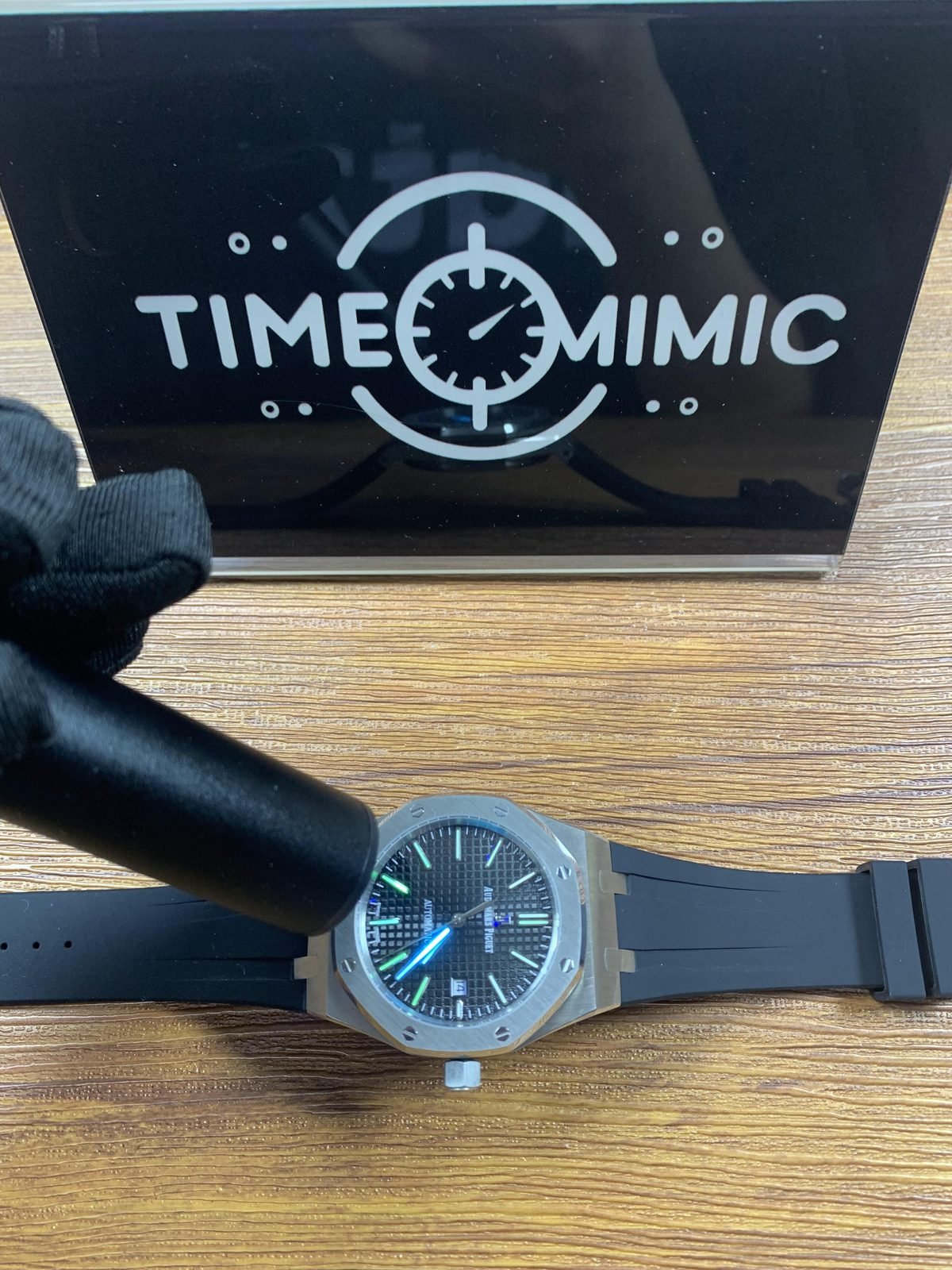 Royal Oak 15400ST replica luminous dial test
