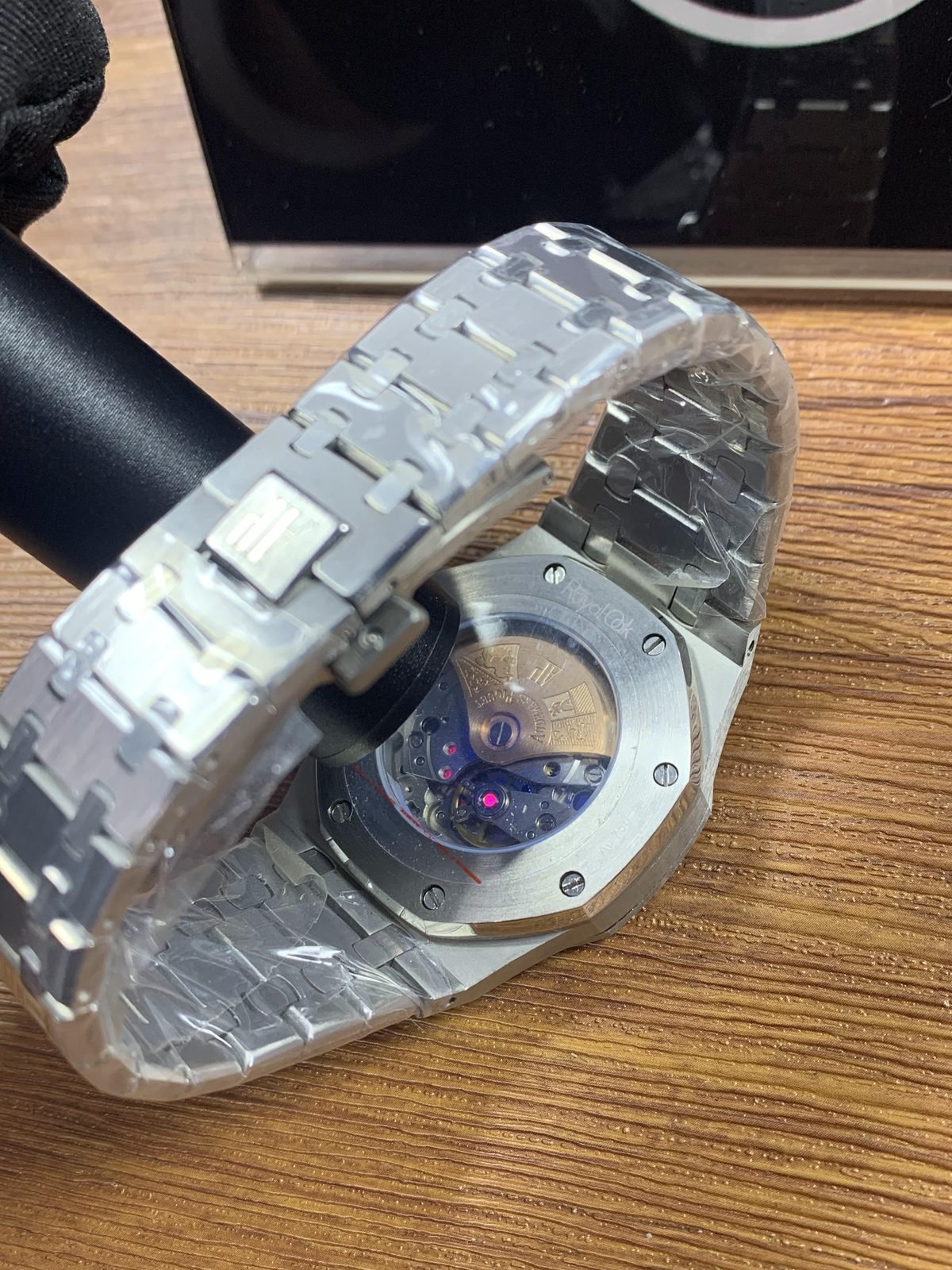 Royal Oak 15400ST replica automatic movement close-up