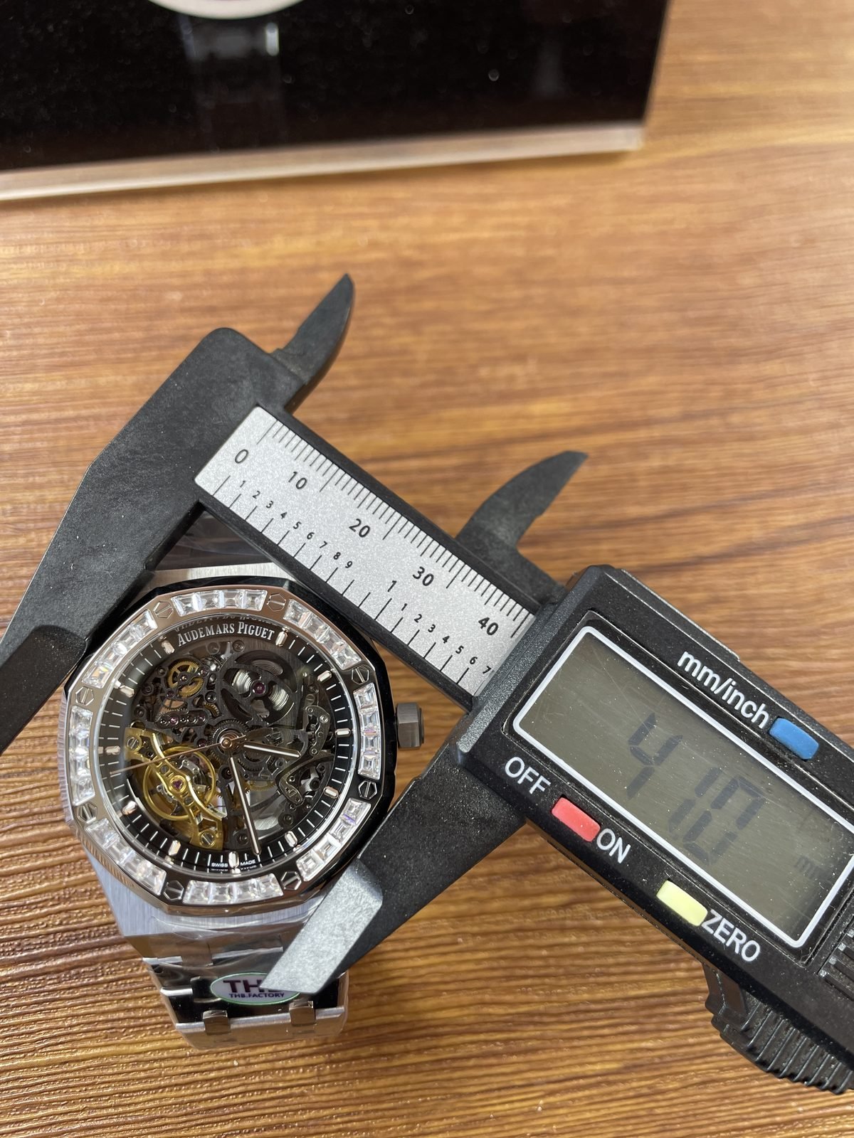 Royal Oak 15412BC replica approximately 41.0 mm calliper reading