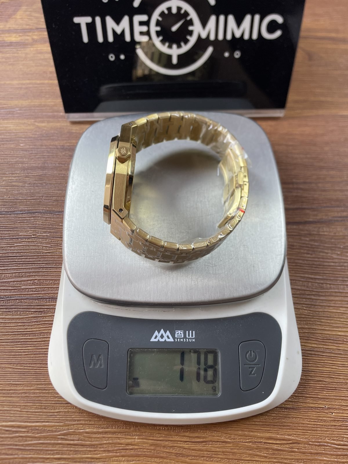 Royal Oak 15450 replica sample weight of 178 g