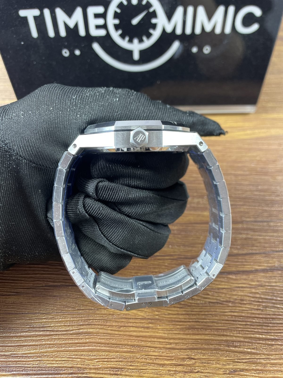Royal Oak 15500ST 03 replica sample A crown-side profile protected integrated bracelet