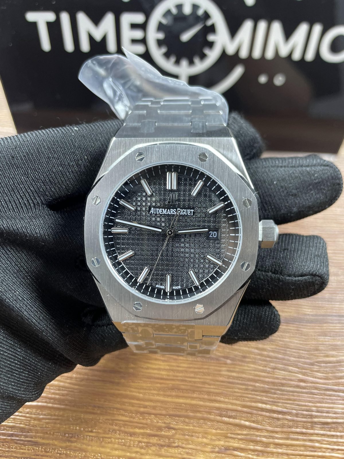 Royal Oak 15500ST 03 replica sample B black grid dial steel-tone bracelet front view