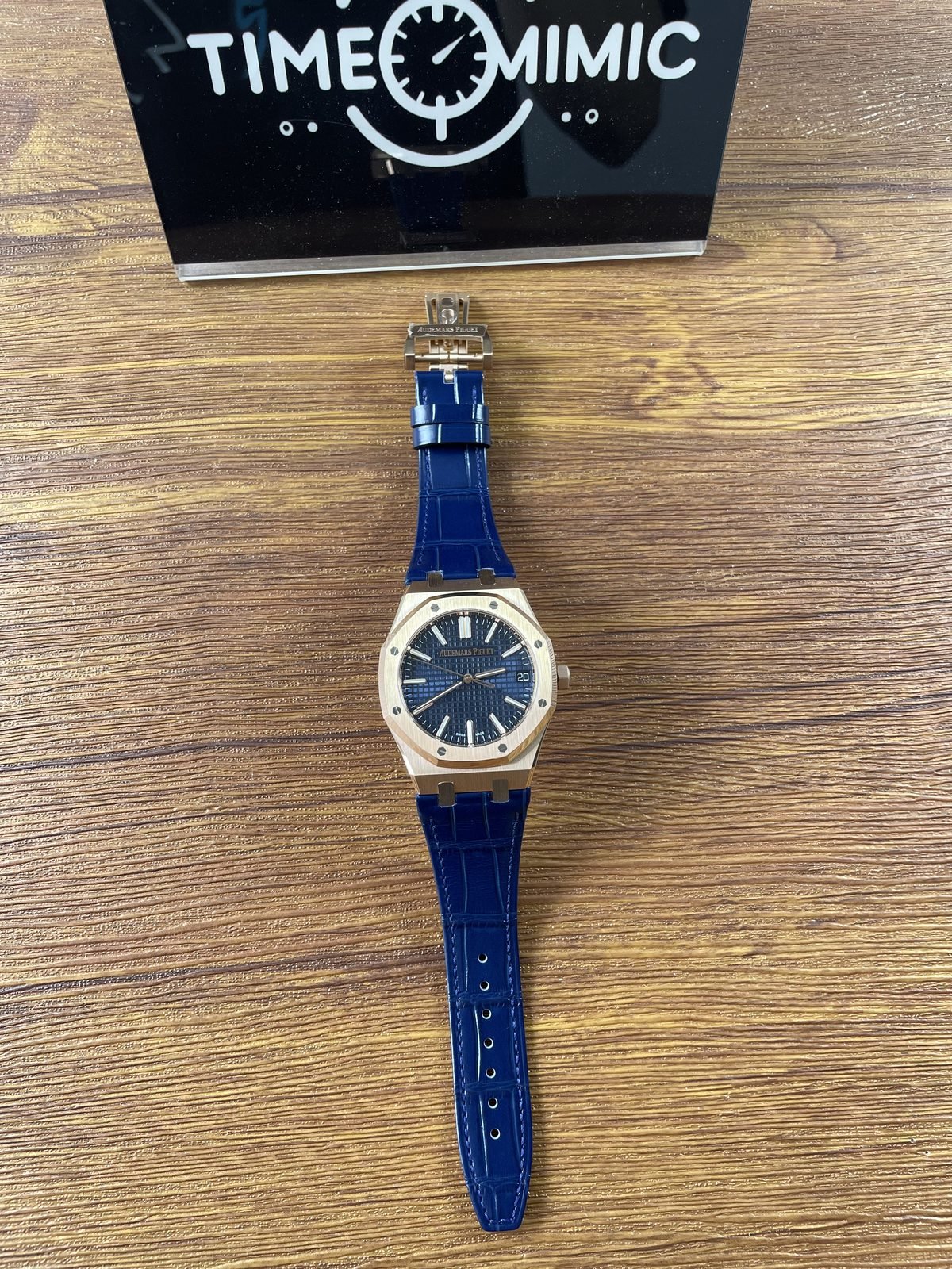 Royal Oak 15510OR D315CR 02 replica blue square-grid dial warm-tone case and blue crocodile-pattern strap full front view