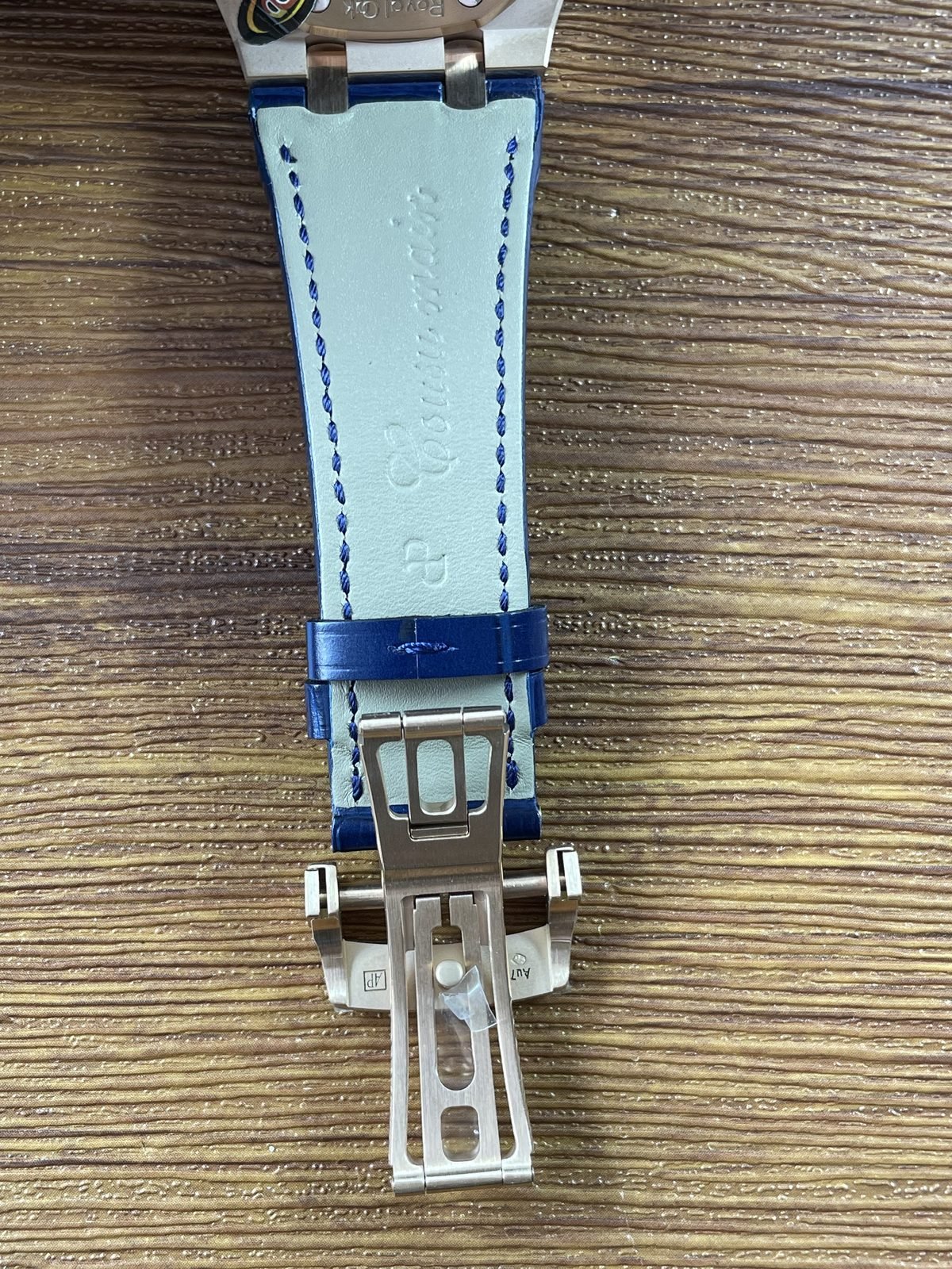 Royal Oak 15510OR D315CR 02 replica AP-style folding clasp interior hinges and markings
