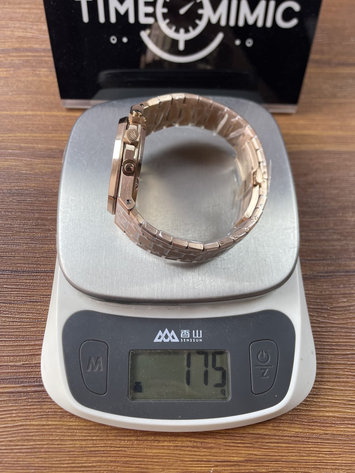 Royal Oak 26240OR replica protected photo sample scale display approximately 175 grams
