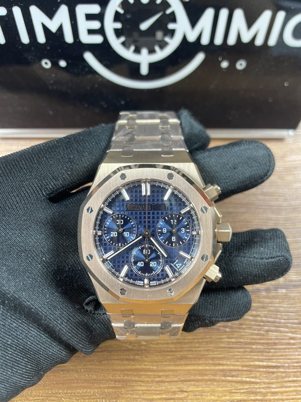 Royal Oak 26240OR replica blue square-grid chronograph dial warm-tone bracelet date 14 front