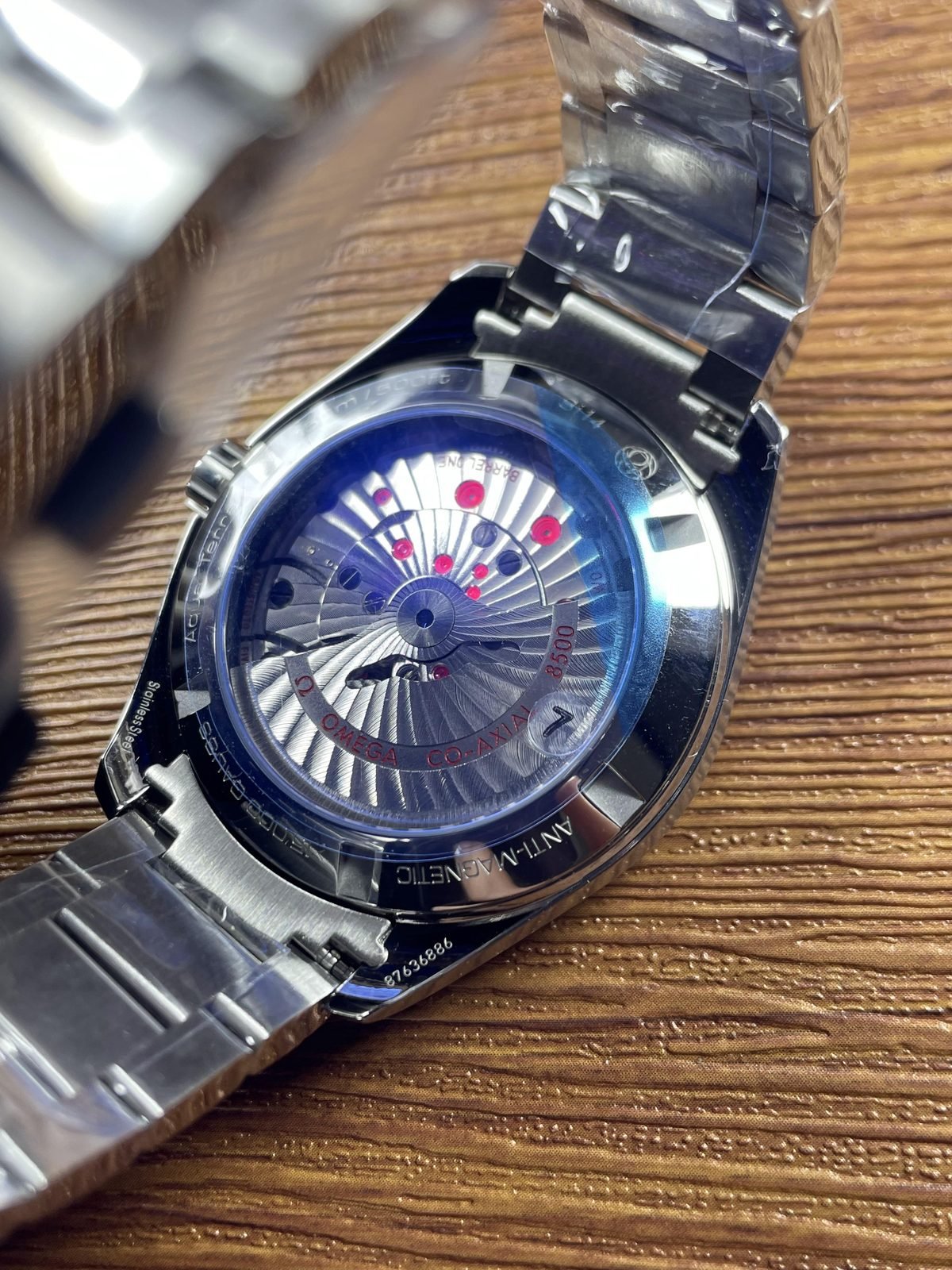 Movement appearance illuminated through transparent back