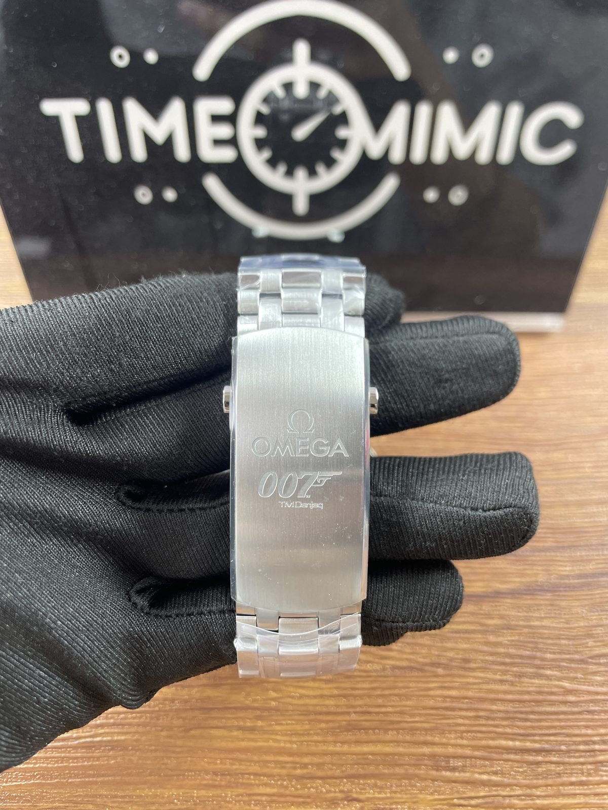 Omega 007 On Her Majestys Secret Service style engraving on steel folding clasp