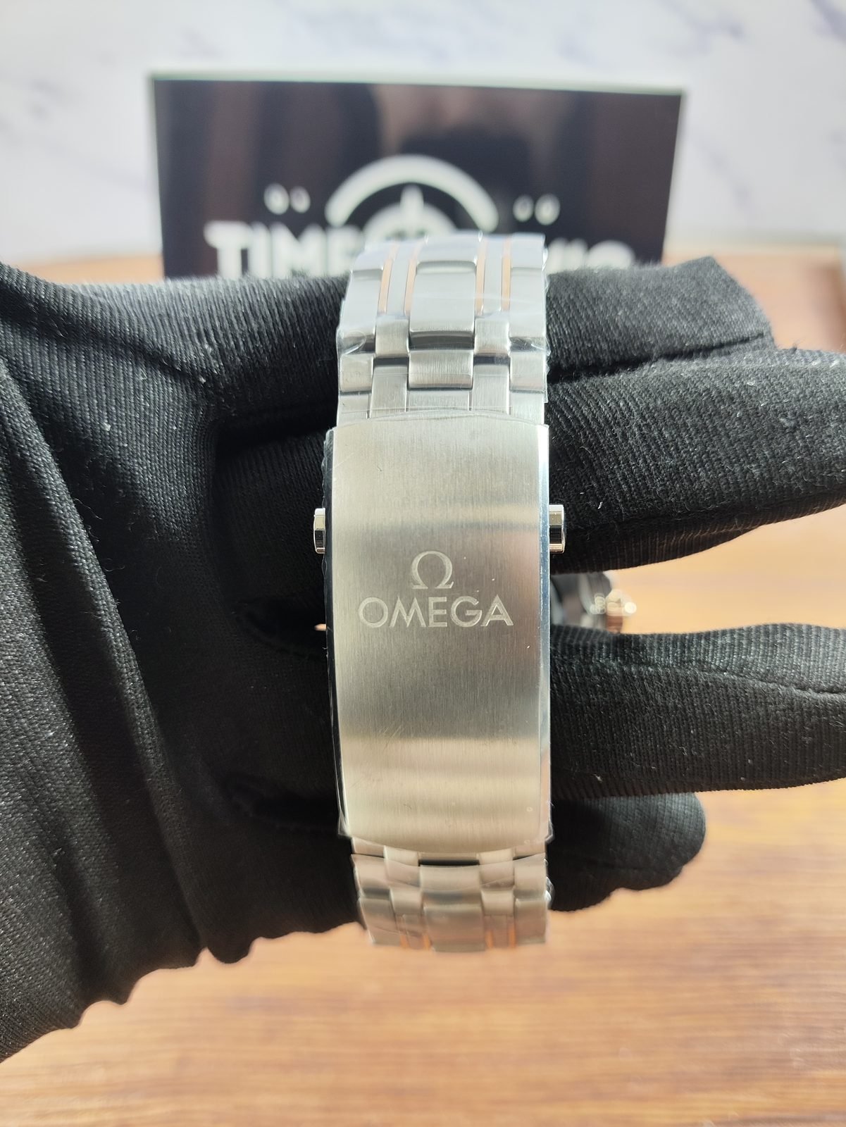 Omega Seamaster 300 replica watch QC detail image 8