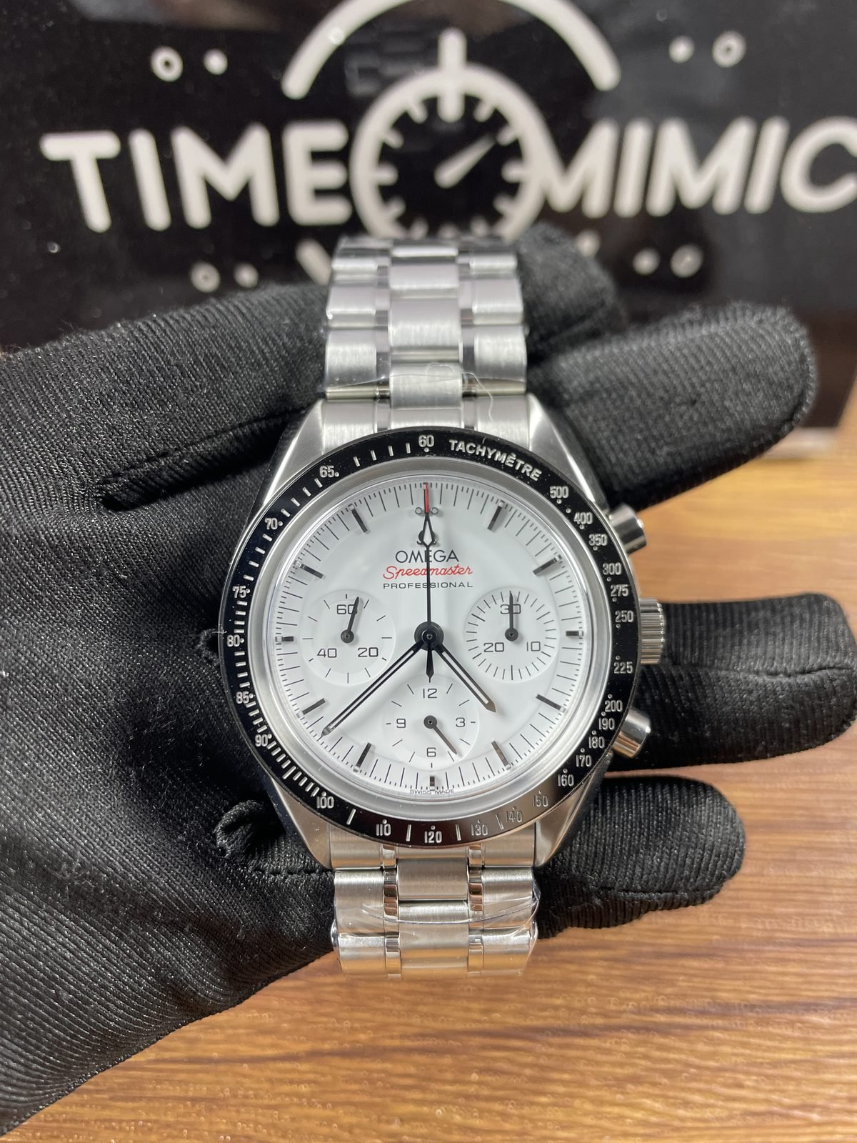 Omega Speedmaster 310-30-42-50-04-001 replica watch QC detail image 1