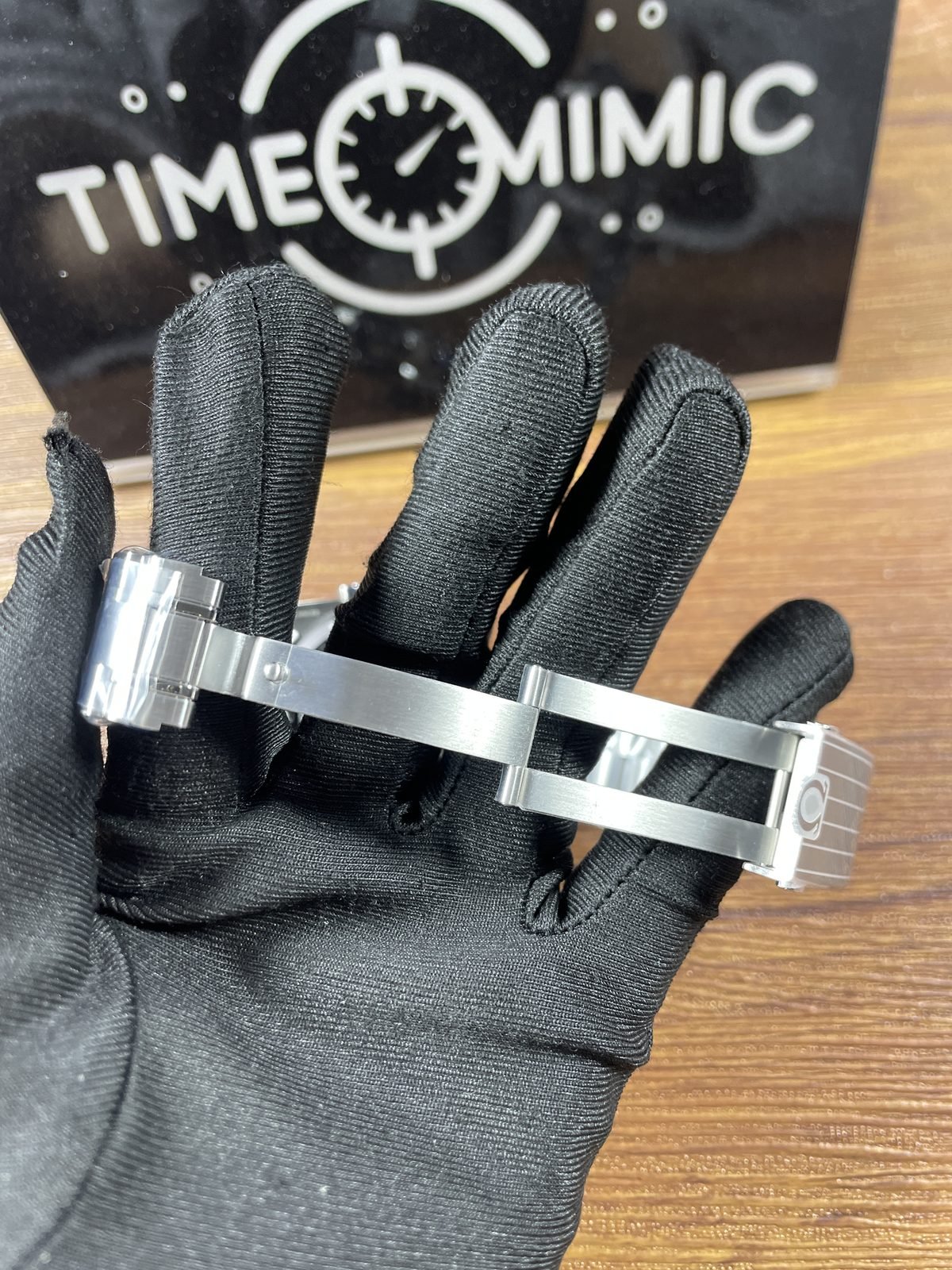 Omega Speedmaster 310-30-42-50-04-001 replica watch QC detail image 5