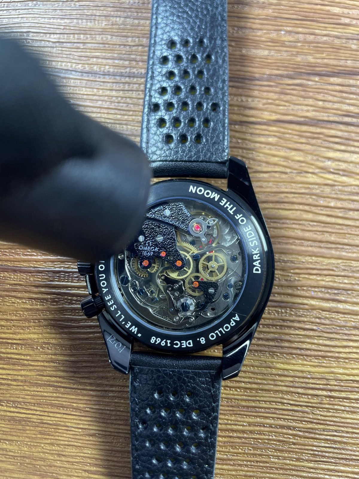 Omega Speedmaster 311-92-44-30-01-001 replica watch QC detail image 8