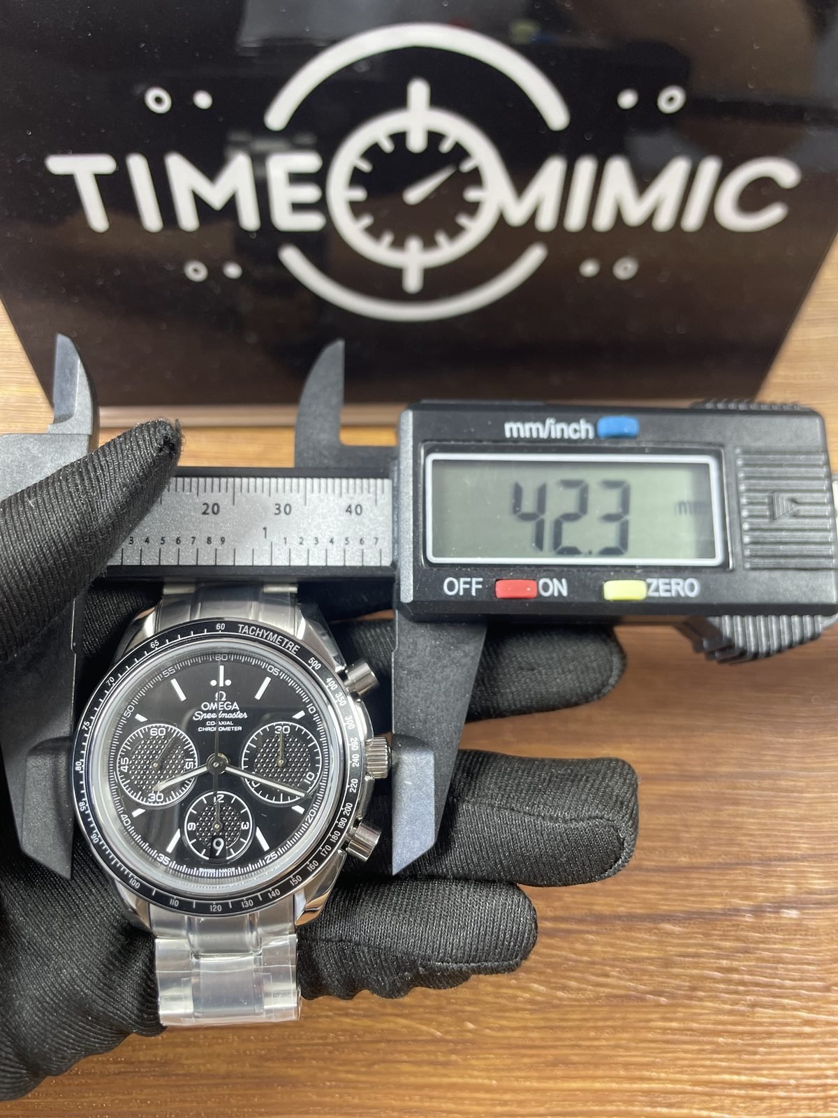 Omega Speedmaster 326-30-40-50-01-001 replica watch QC detail image 5