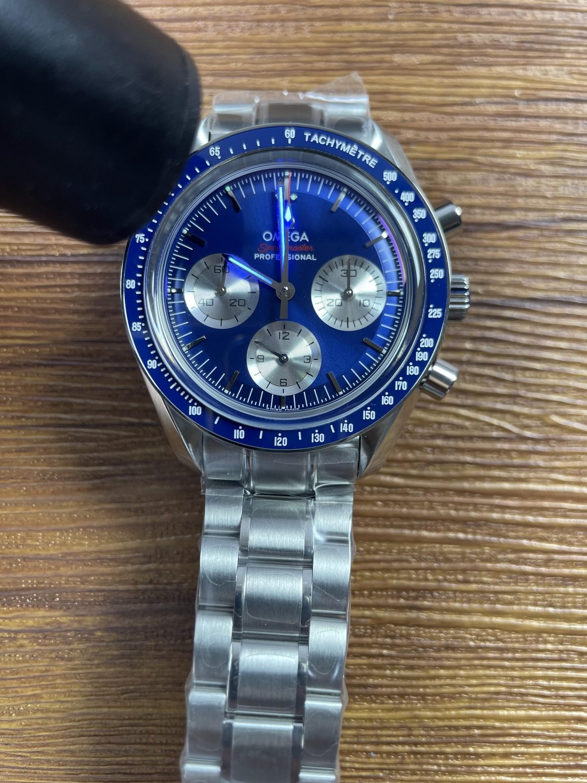 Omega Speedmaster 3565-80-00 replica watch QC detail image 7