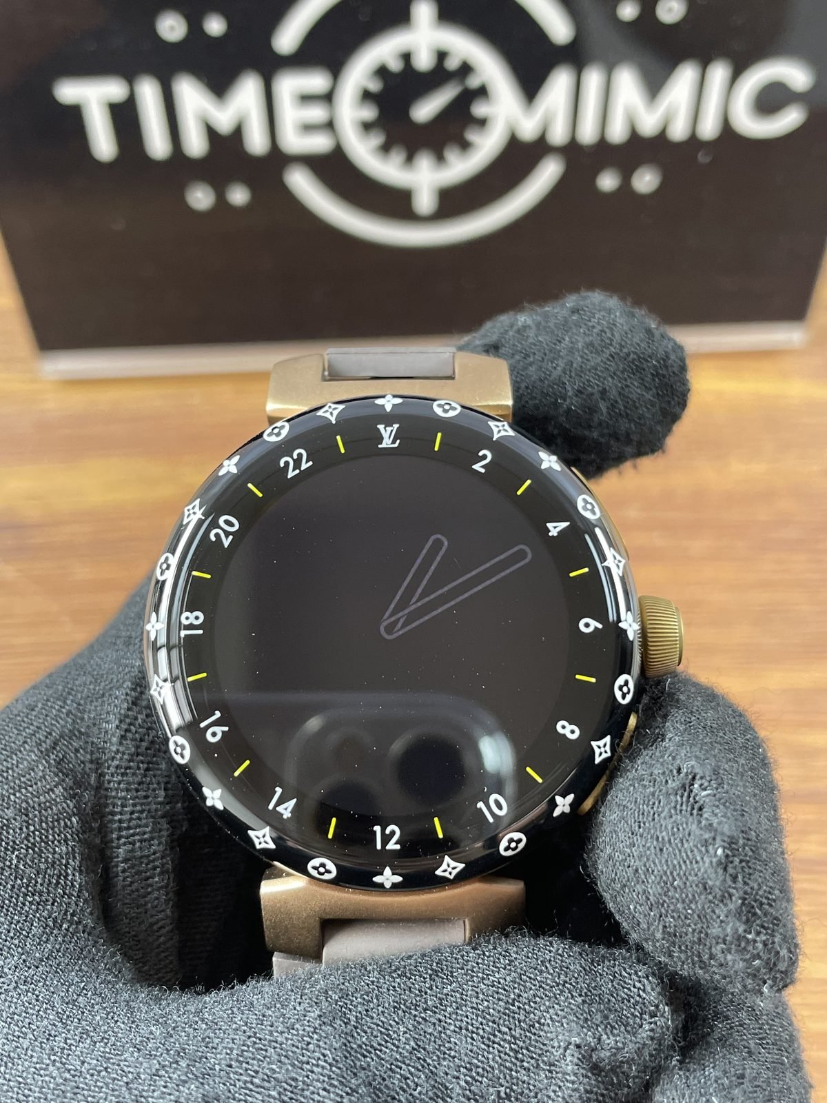 Louis Vuitton Tambour Horizon N1 replica dark simplified display black 24 hour monogram ring yellow markers